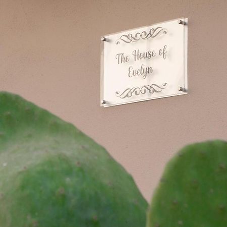 The House Of Evelyn Villa Catania Exteriör bild